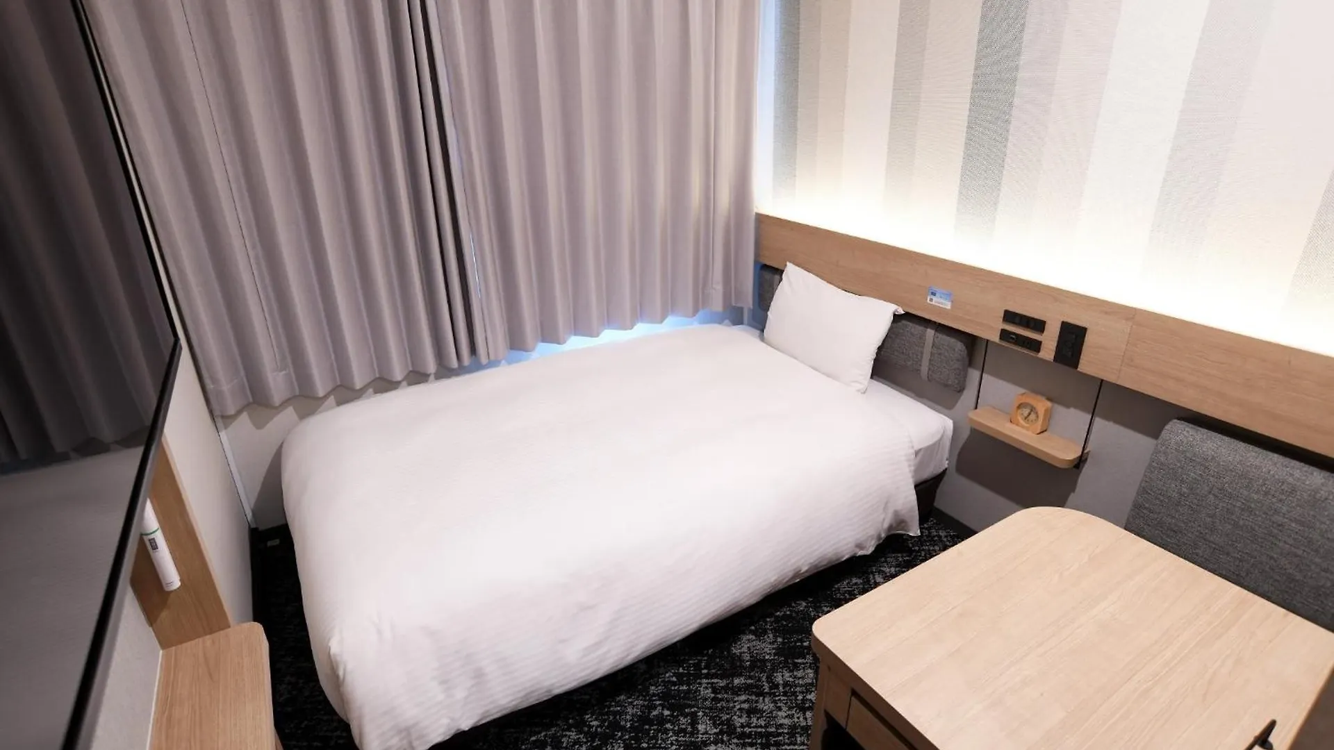 R&B Hotel Otsuka Eki Kitaguchi - Vacation Stay 14225V Tokyo